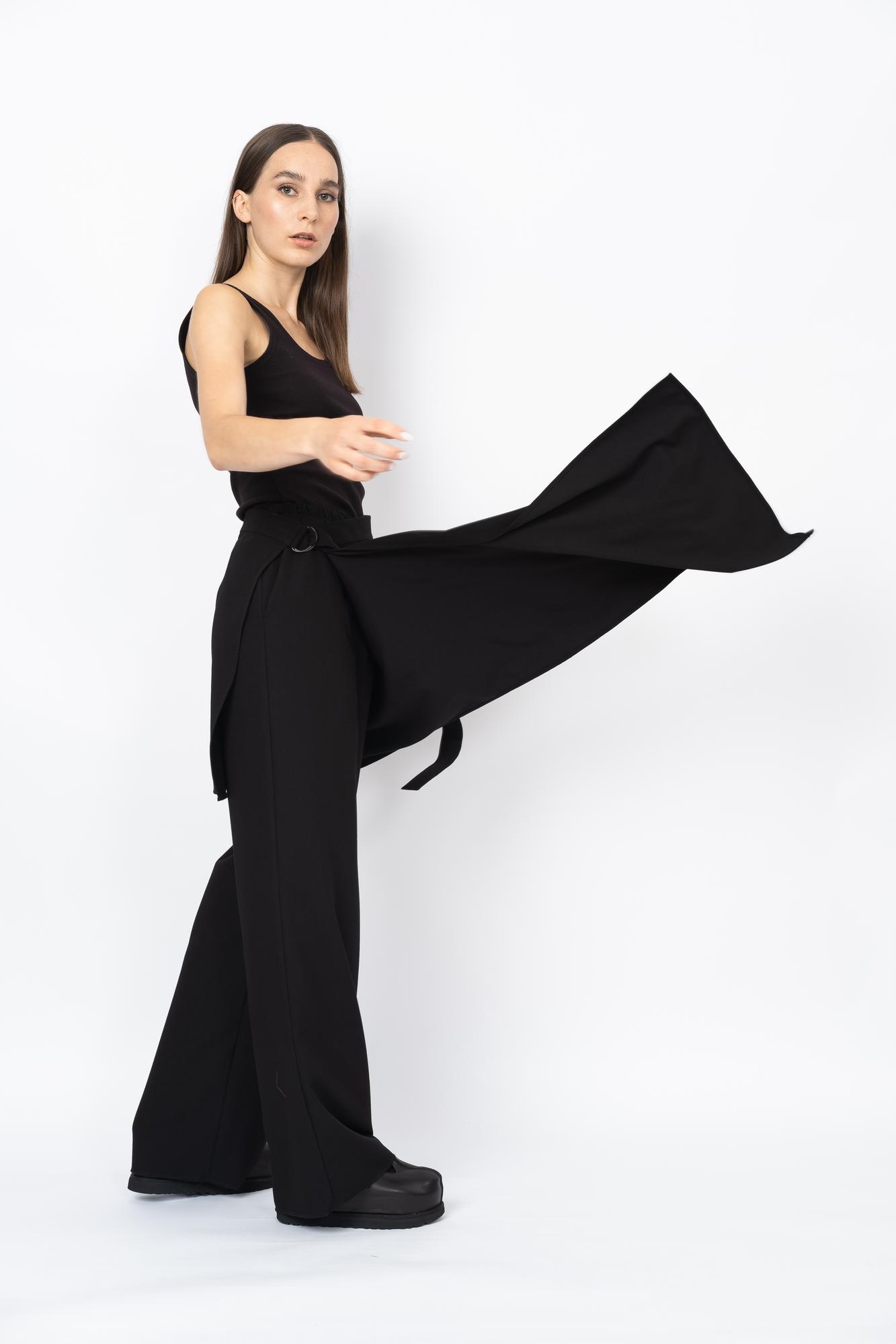 Юбка-баска чёрного цвета