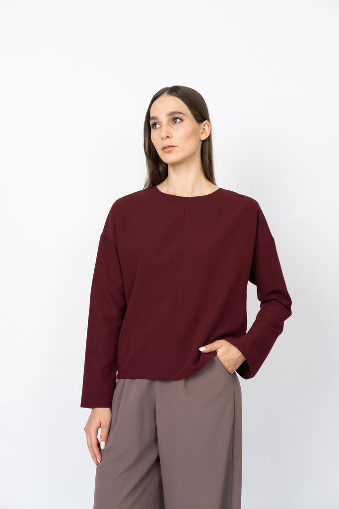 Свитшот с разрезами бордового цвета