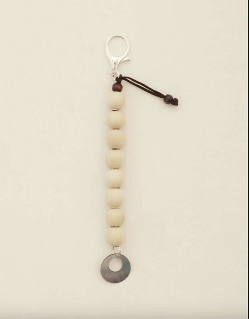 Tag wood shell white NOBROW INC.