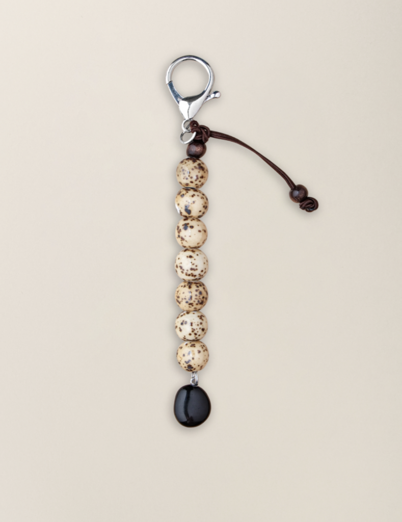 Пятнистый брелок «Чёрный агат» NOBROW