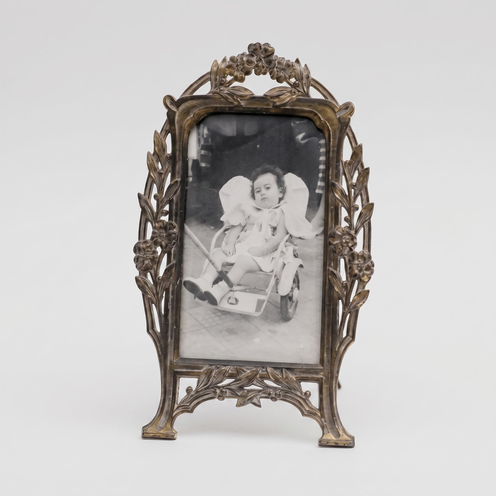 Рамка для фото с цветами, 1930-е гг.