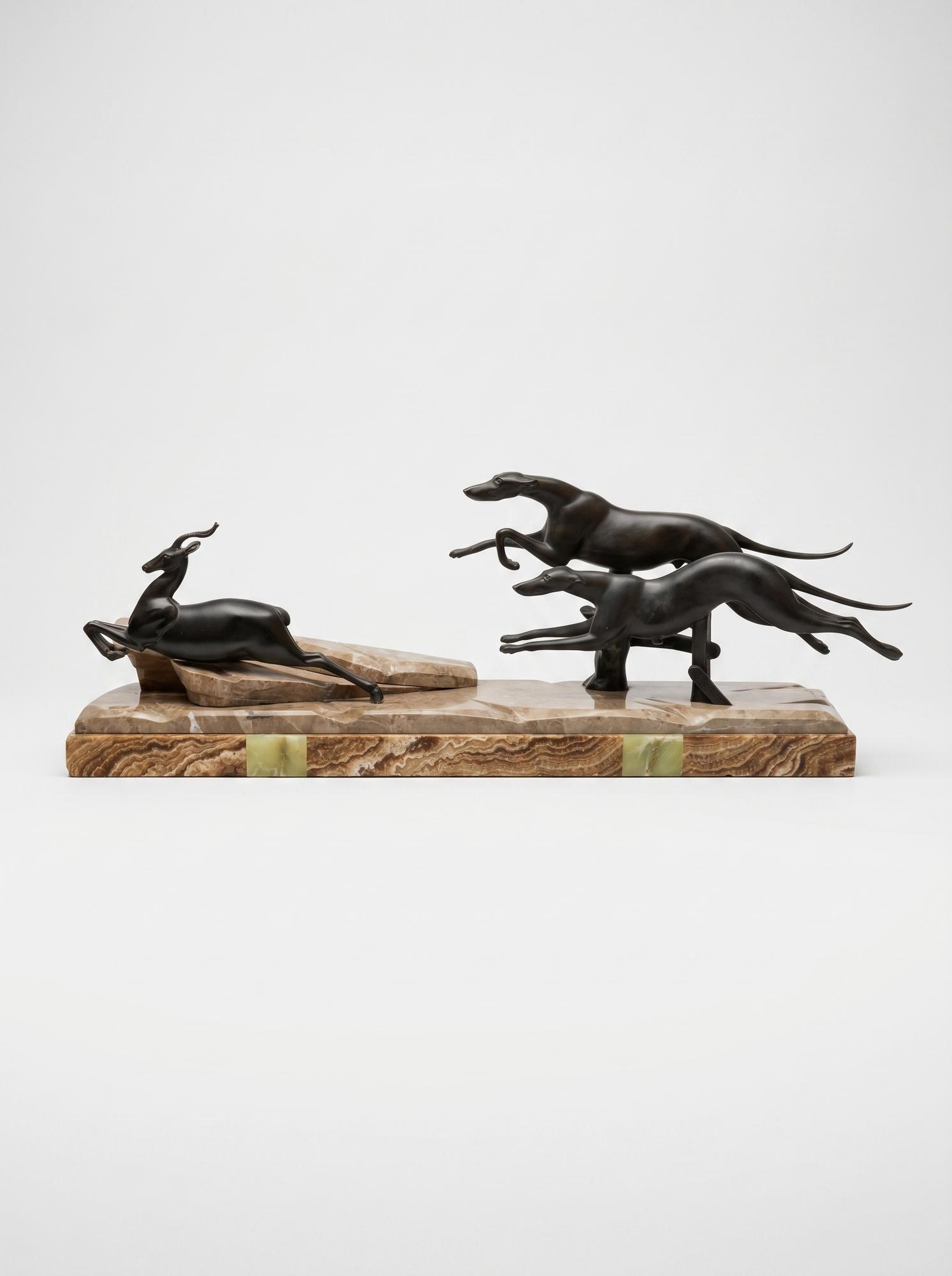 Скульптурная композиция «Борзые, догоняющие лань», 1930–1940-е