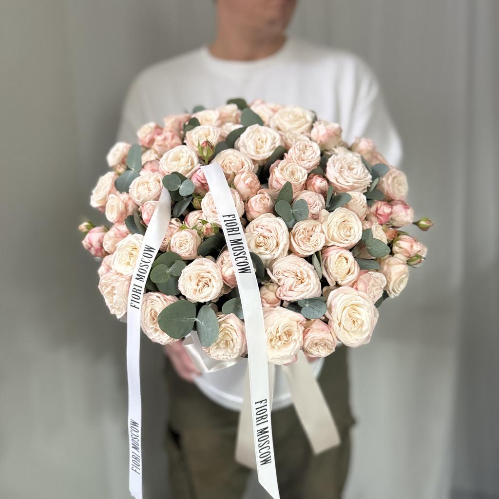 BOX роза бомбастик с эвкалиптом