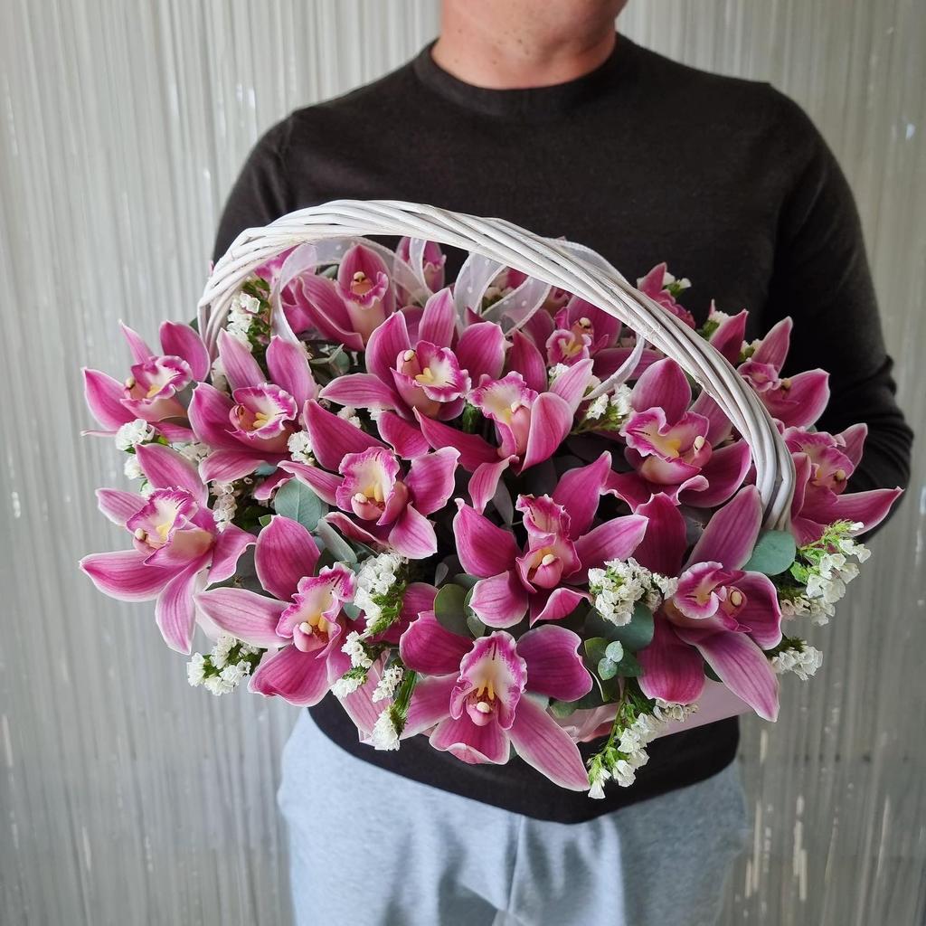 КОРЗИНА С РОЗОВЫМИ ОРХИДЕЯМИ