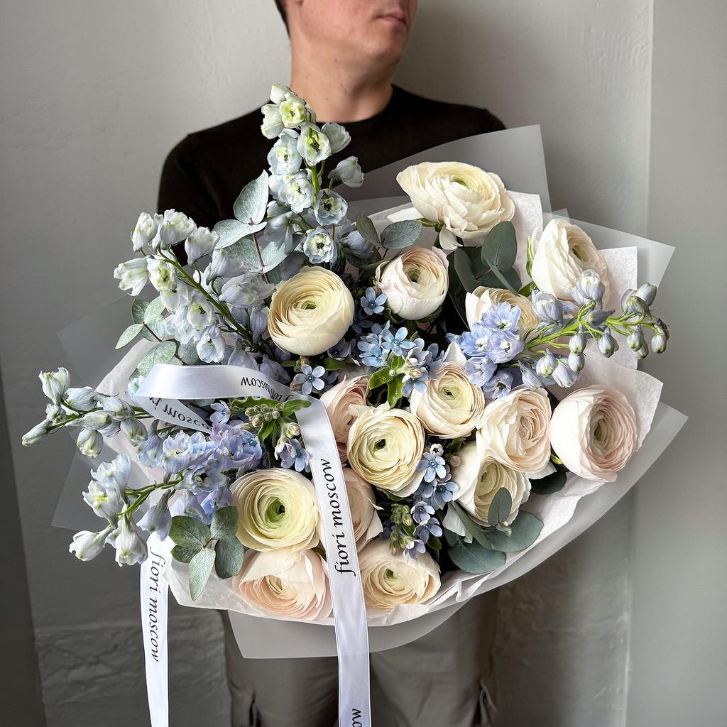 ДЕЛЬФИНЕУМ И РАНУНКУЛЮСЫ