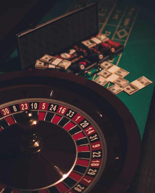 Рулетка - 22000 руб.