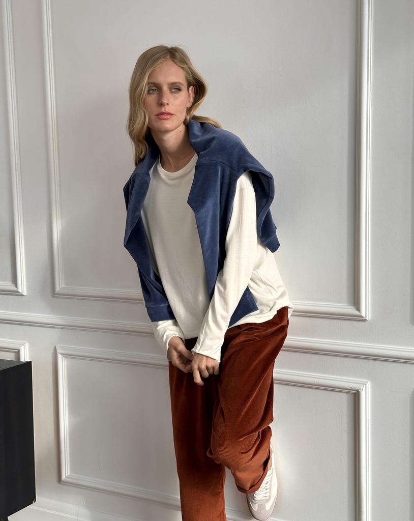 Лонгслив молочный из нежной эко-вискозы