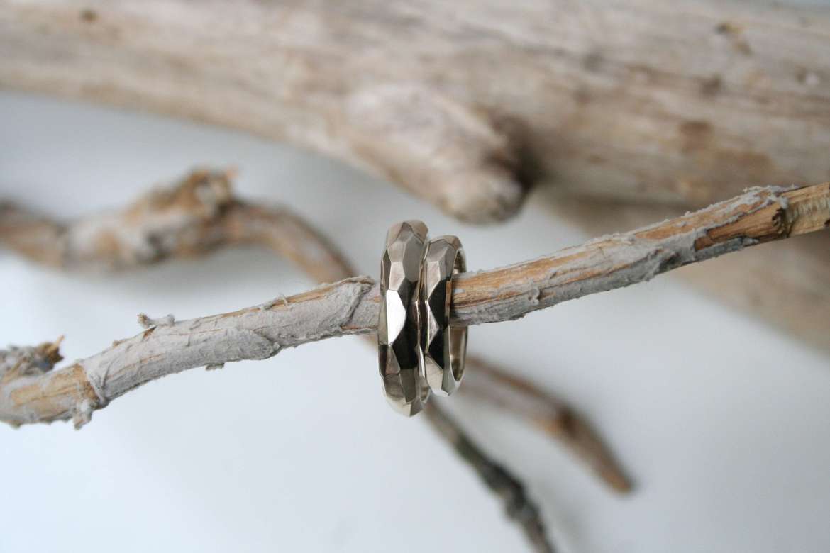 грани в серебре