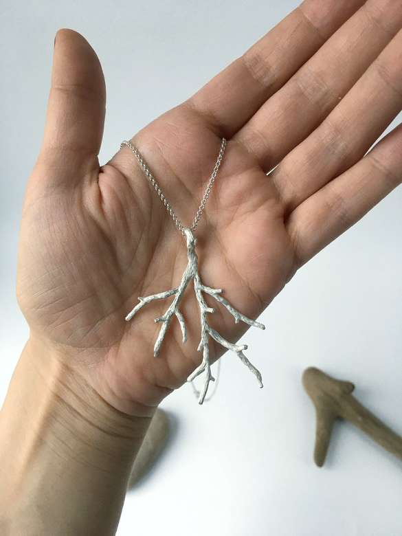 кулон дерево