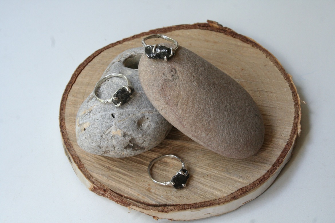 кольца с метеоритами 1947