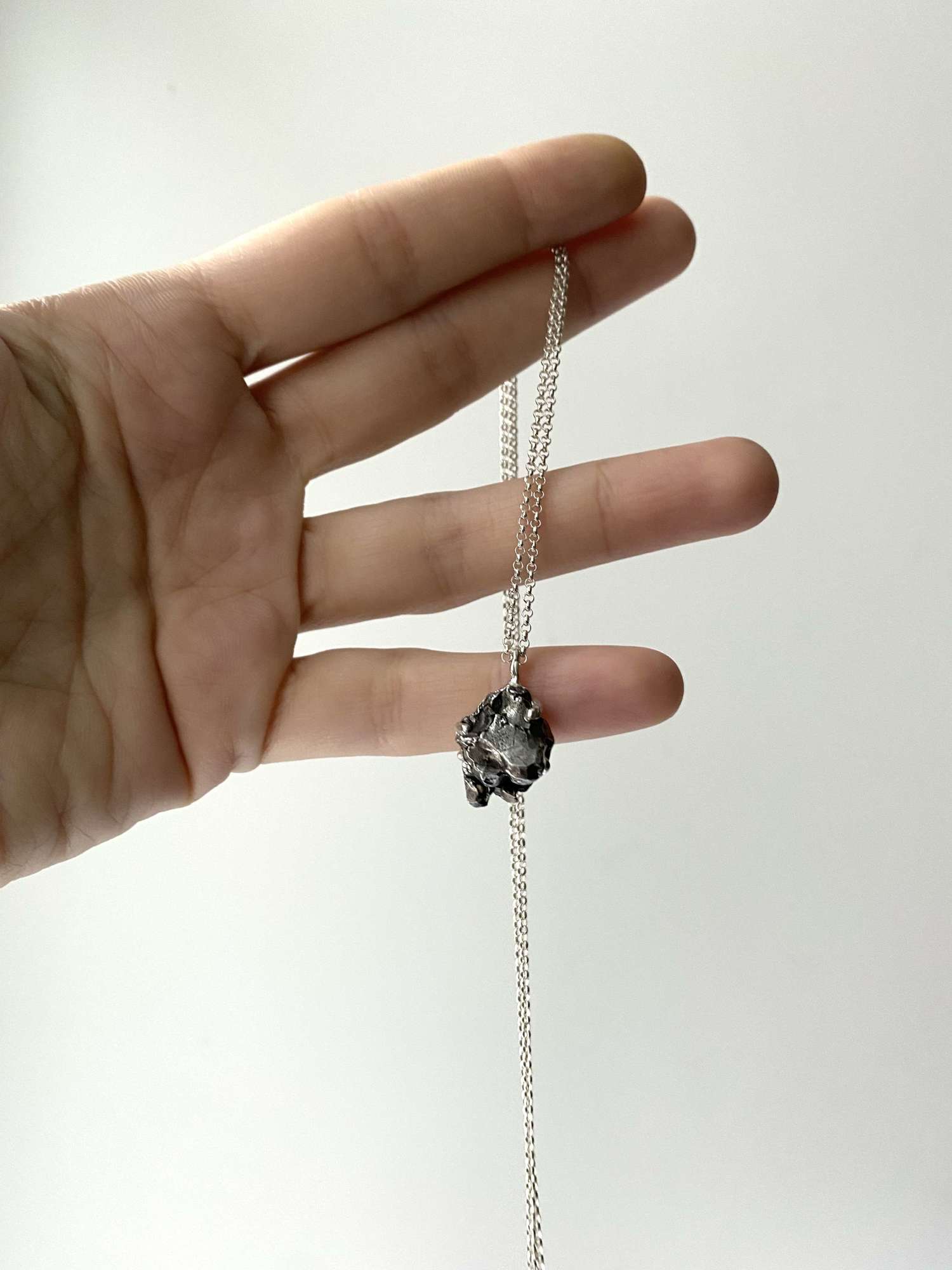 Кулон с метеоритом