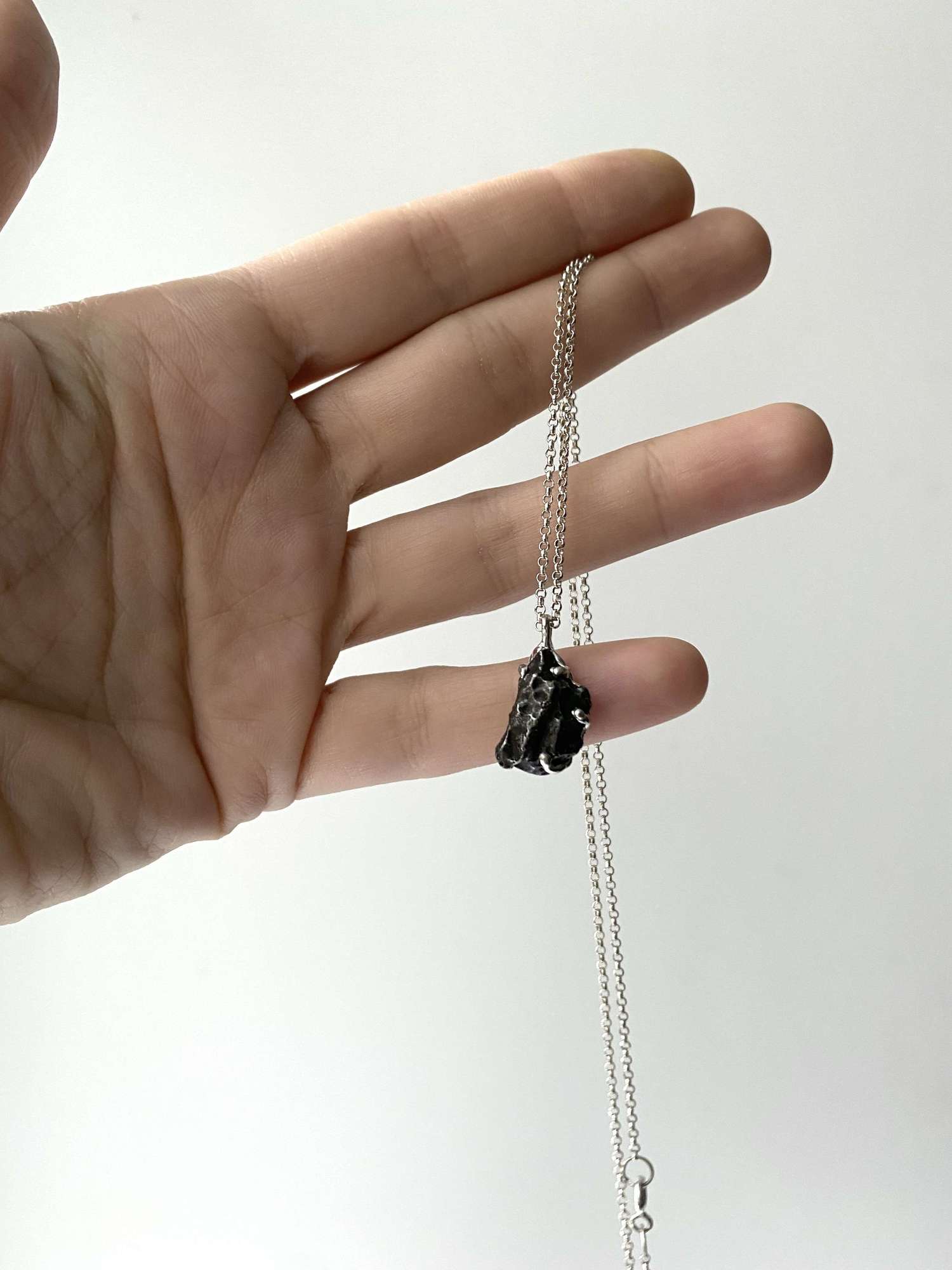 Кулон с метеоритом