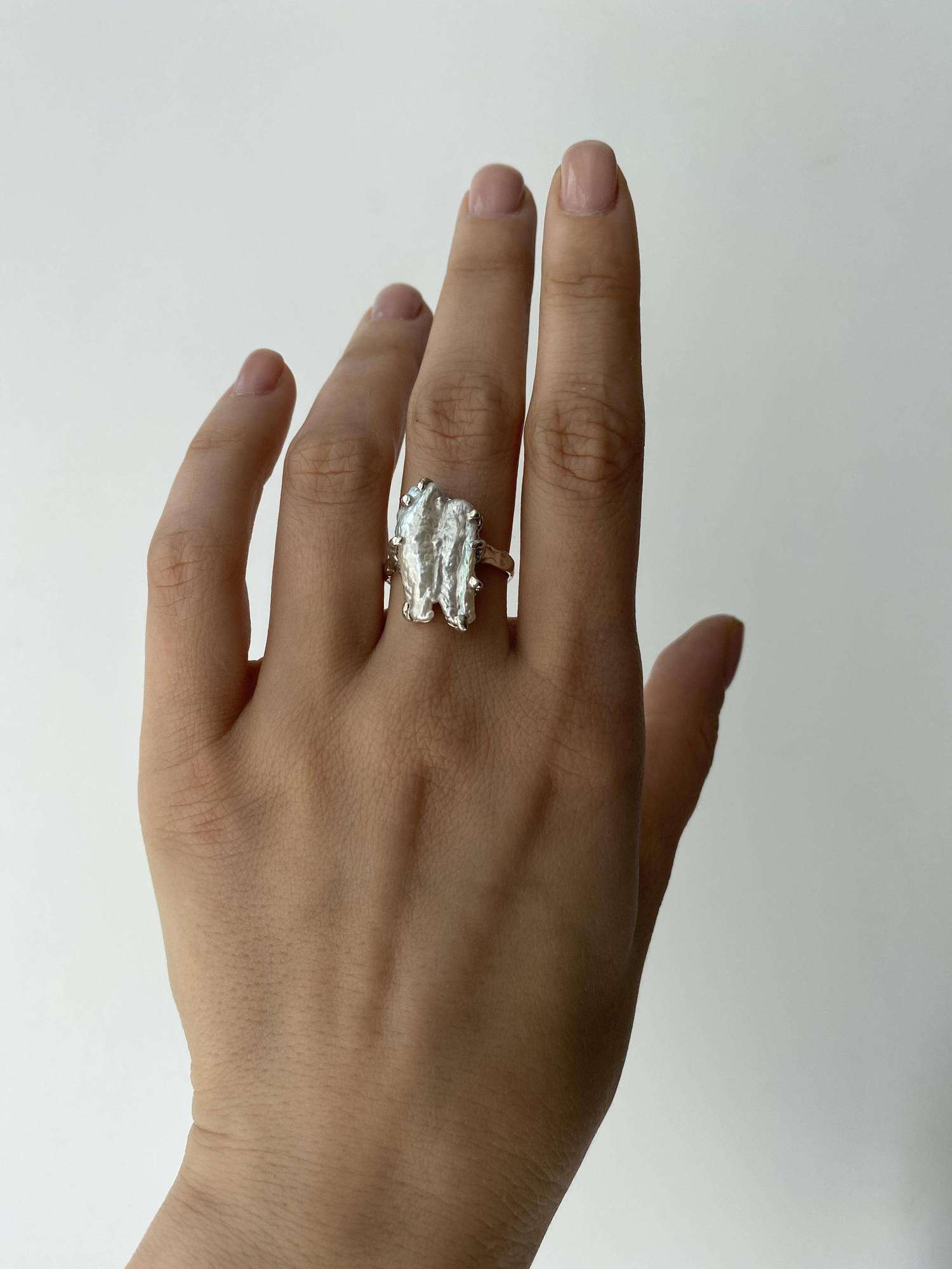 Кольцо жемчуг большой