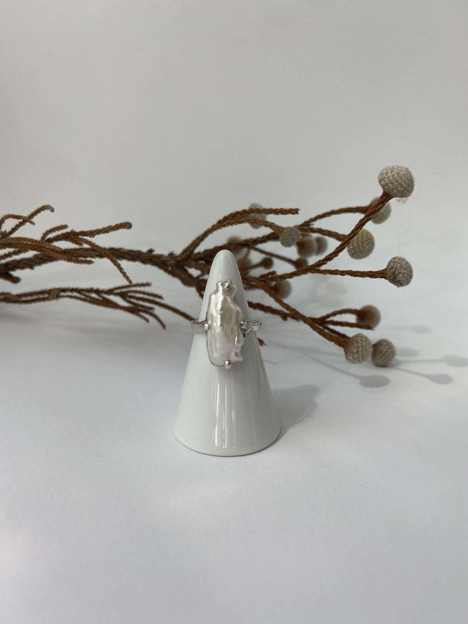 Кольцо жемчуг большой