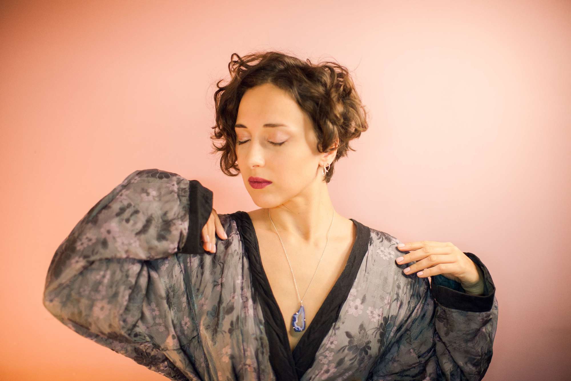 Кулон цветные агаты