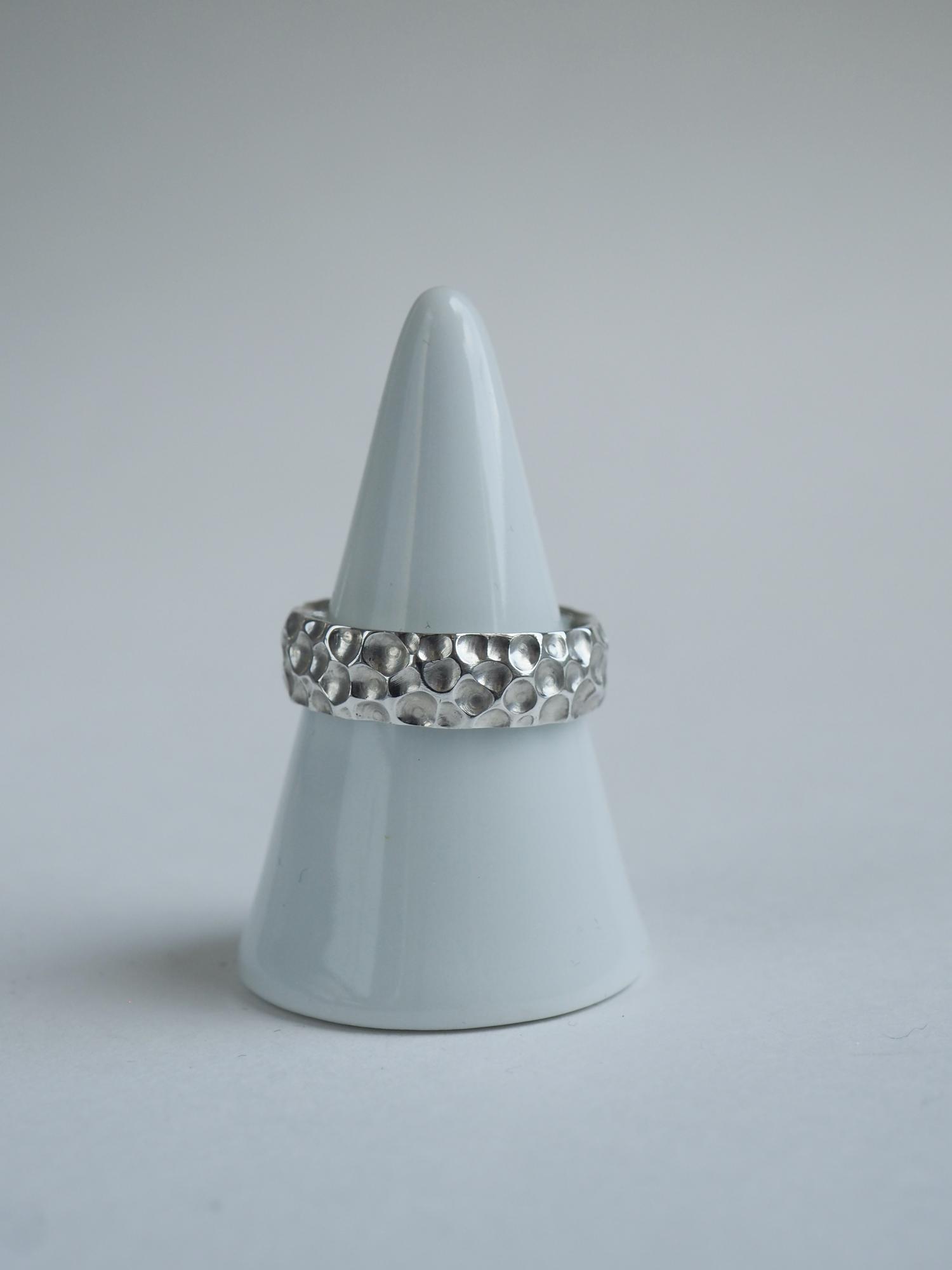 обручальное кольцо кратеры