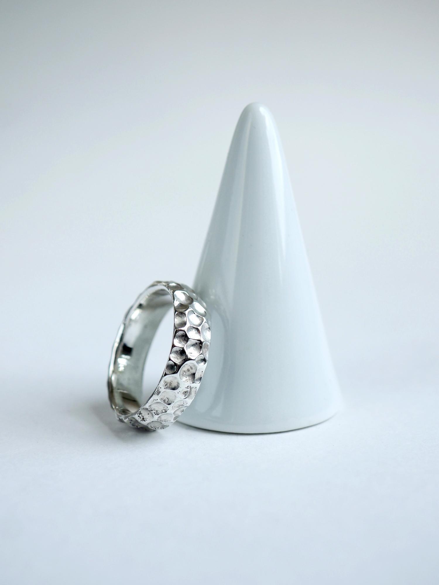 обручальное кольцо кратеры