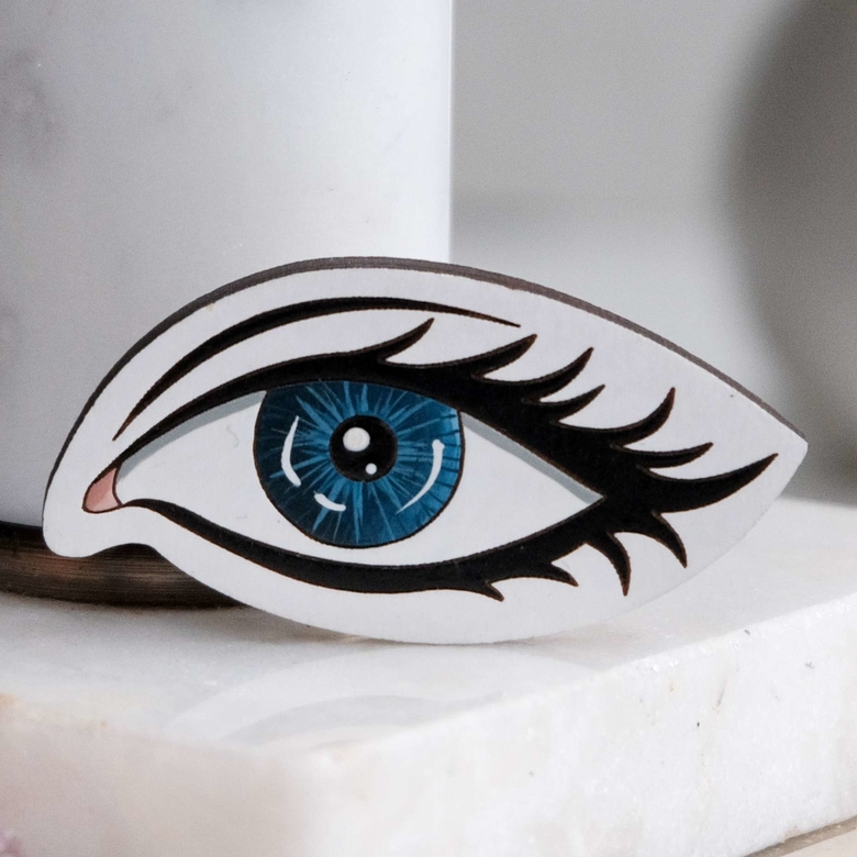 значок из дерева для офтальмолога