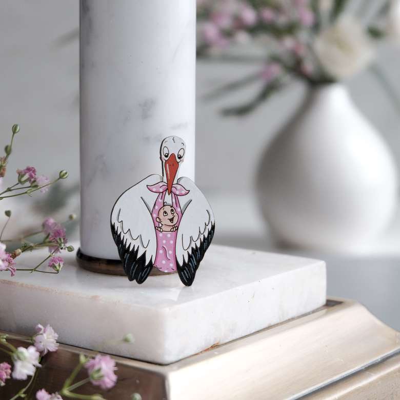 значок деревянный медицинский