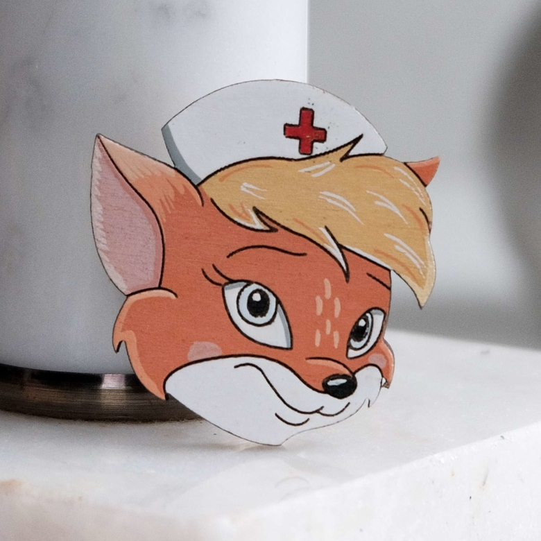 купить значок лиса