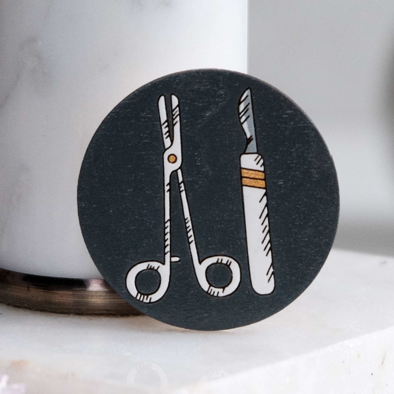 значок для хирурга