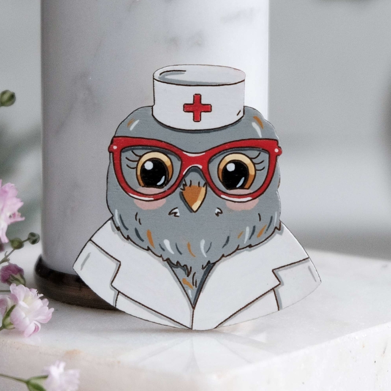 значок для врача