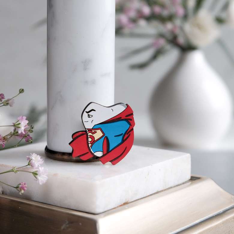 брошь для стоматолога