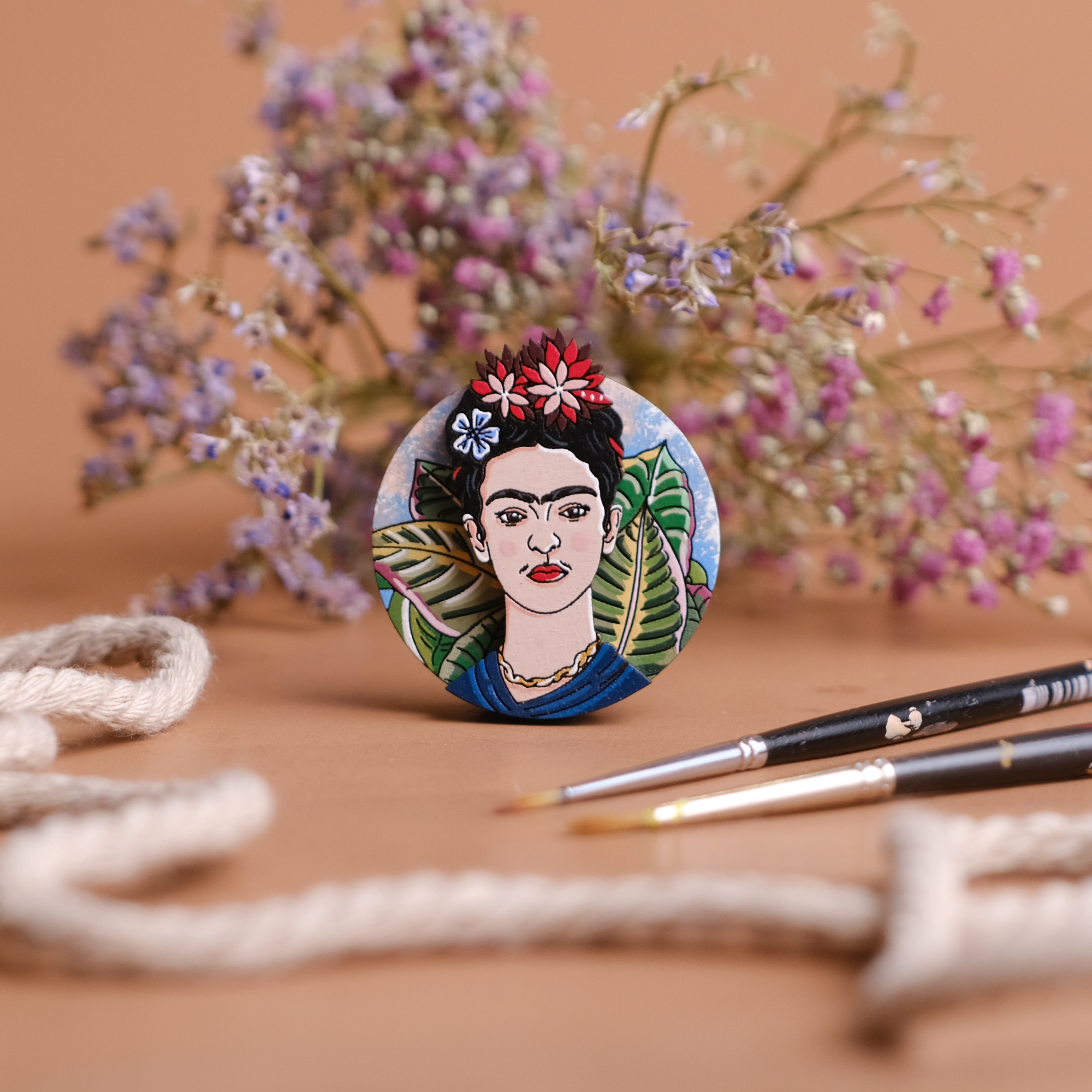 деревянный значок Фрида Кало