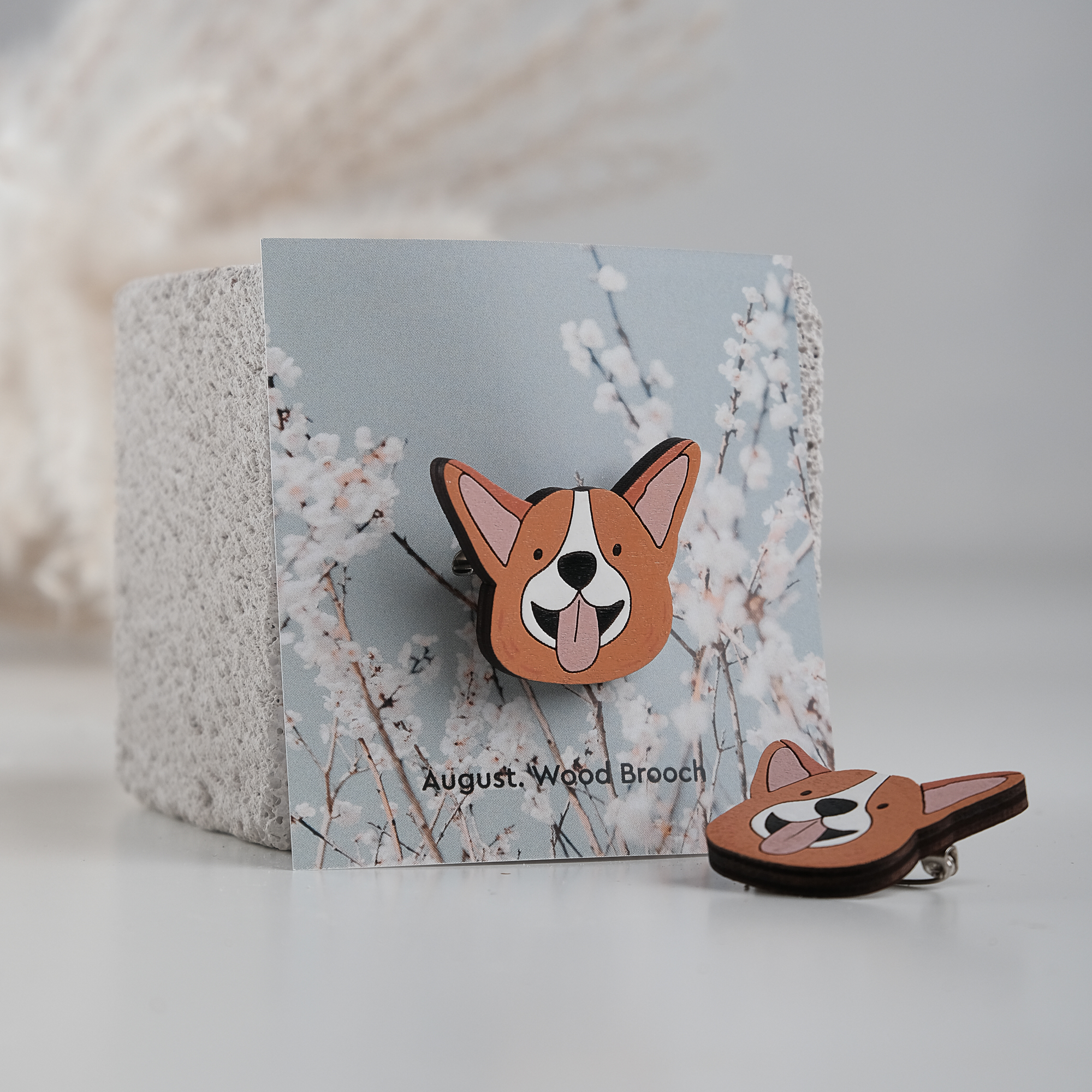 брошь собака корги