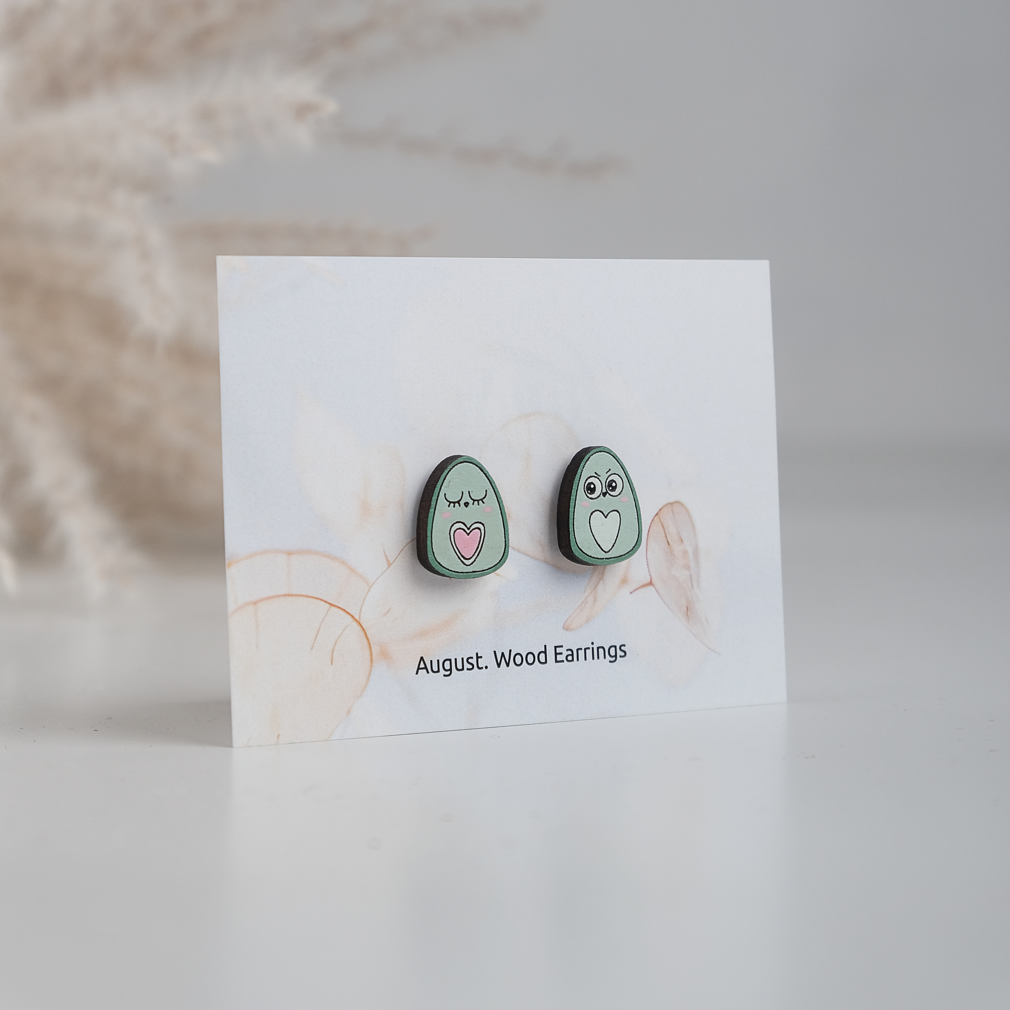 деревянные серьги от август вуд авокадо