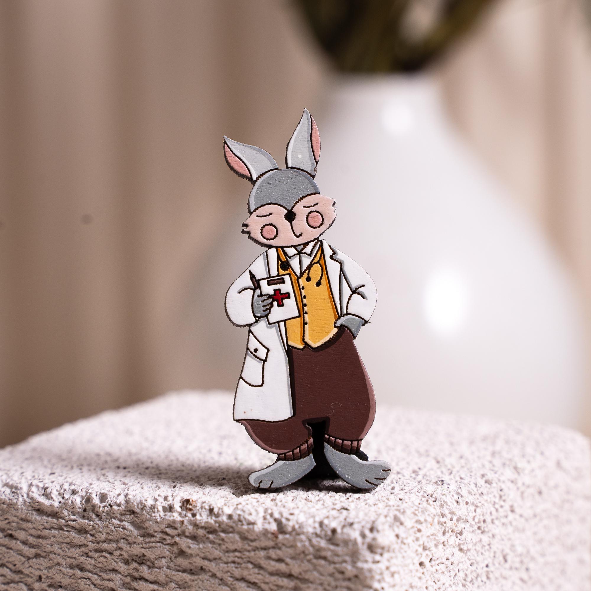 кролик доктор деревянный значок
