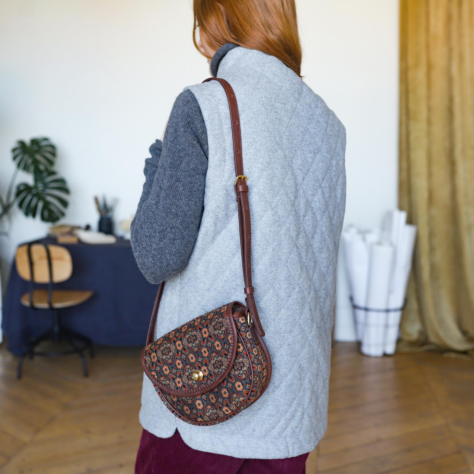 Кросс-боди «Мишель/Орех» mini