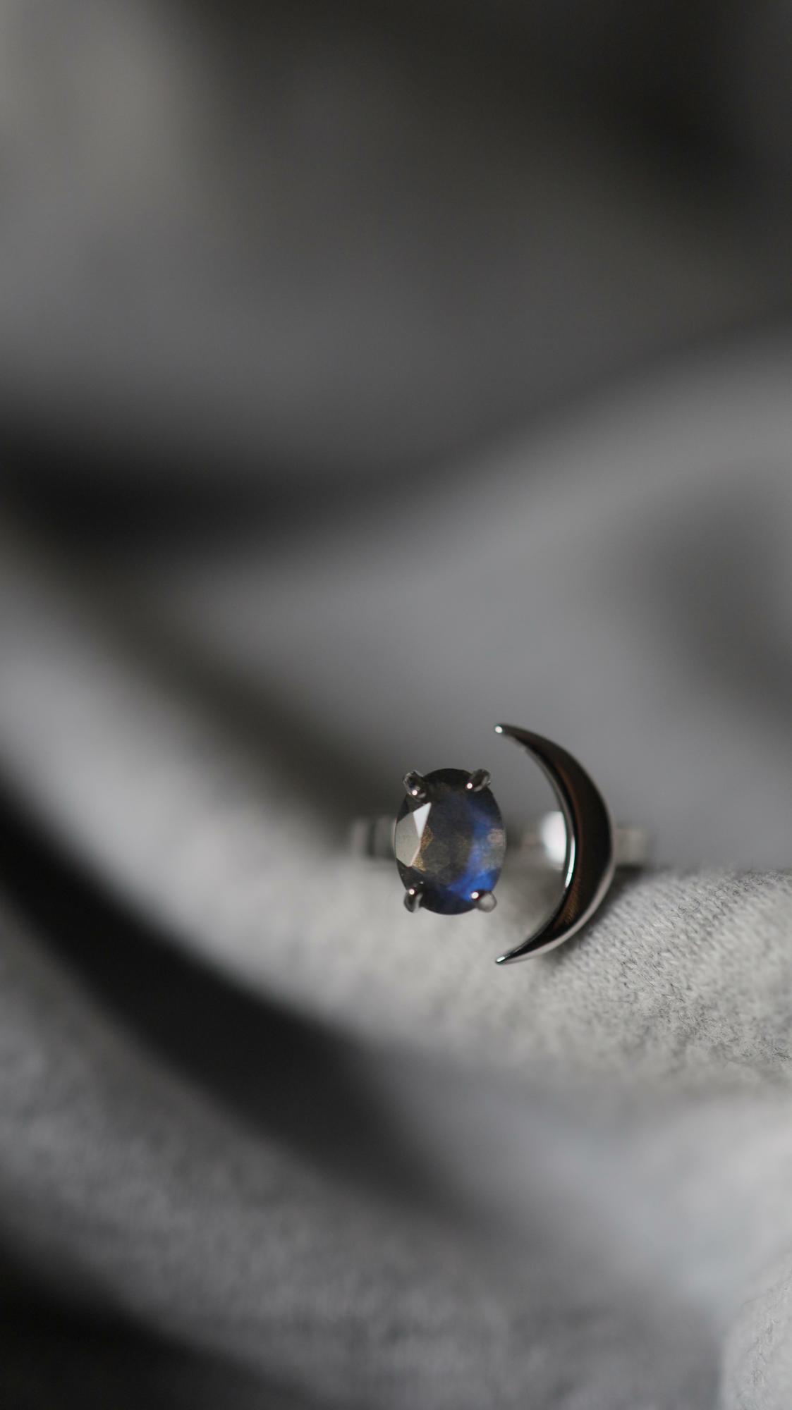 Labradorite White Moon I Сет колец с лабрадоритом и топазом, латунь, родий