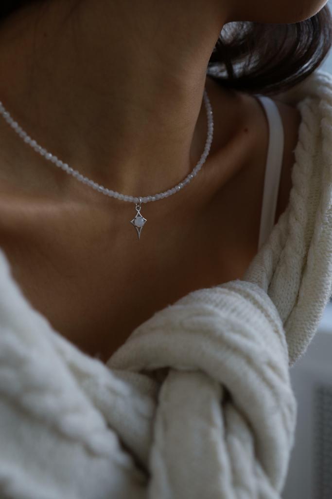 Star Moonstone I Колье Путеводная Звезда с лунным камнем