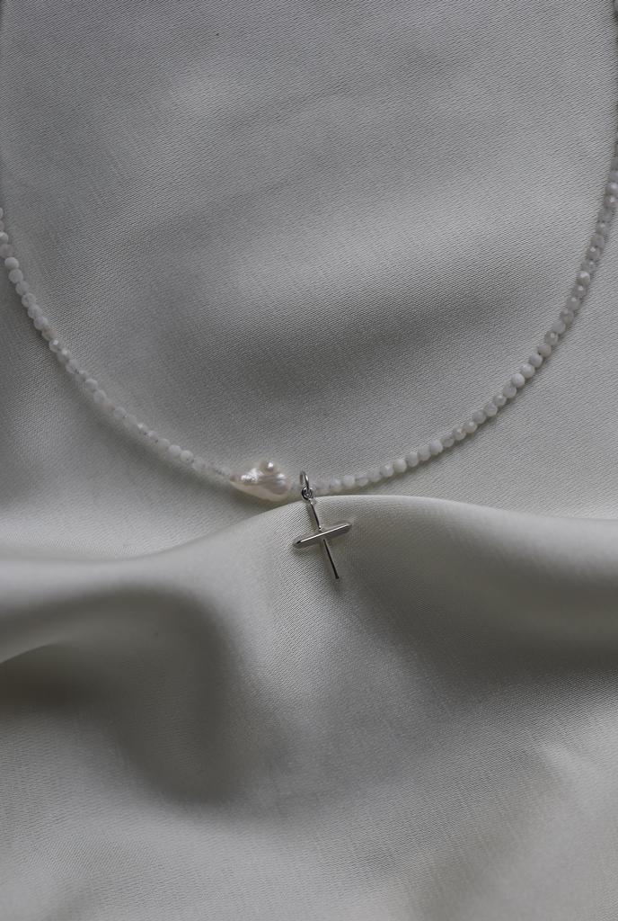 Pearl Cross I Колье-чокер из перламутра