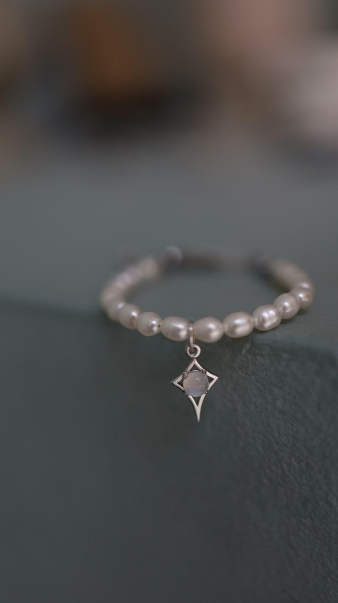 Moonstone Star Bracelet I Браслет Путеводная звезда с жемчугом и лунным камнем