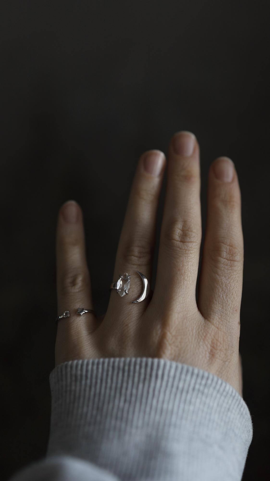 Rhinestone White Moon | Сет колец из белой латуни с горным хрусталём