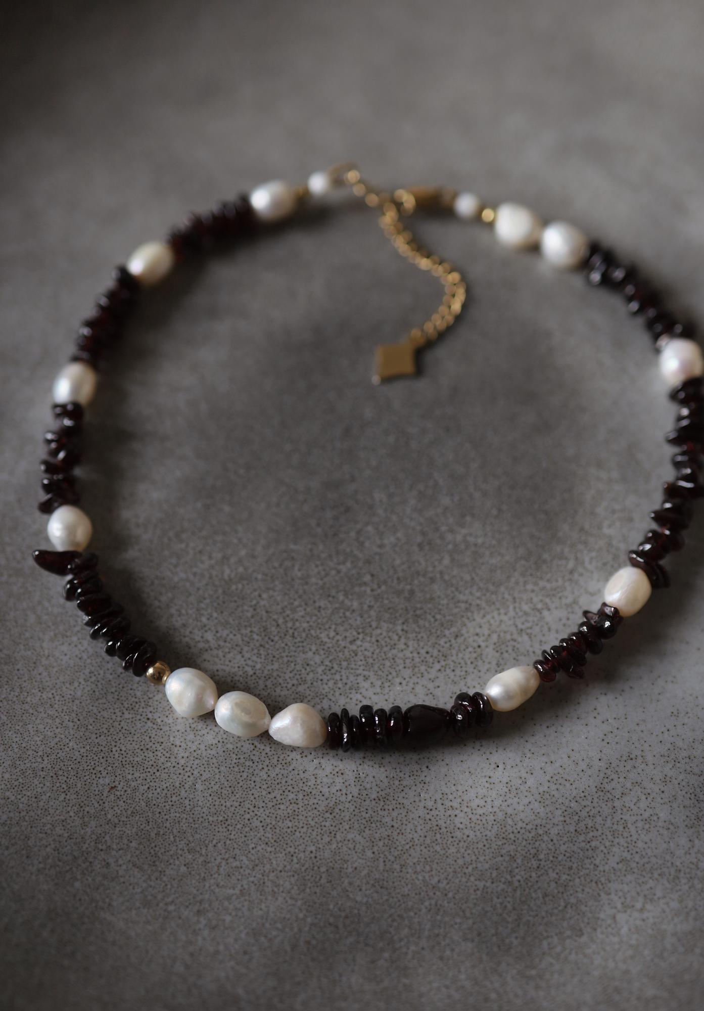 Garnet Pearl Necklace I Колье-чокер из граната и жемчуга