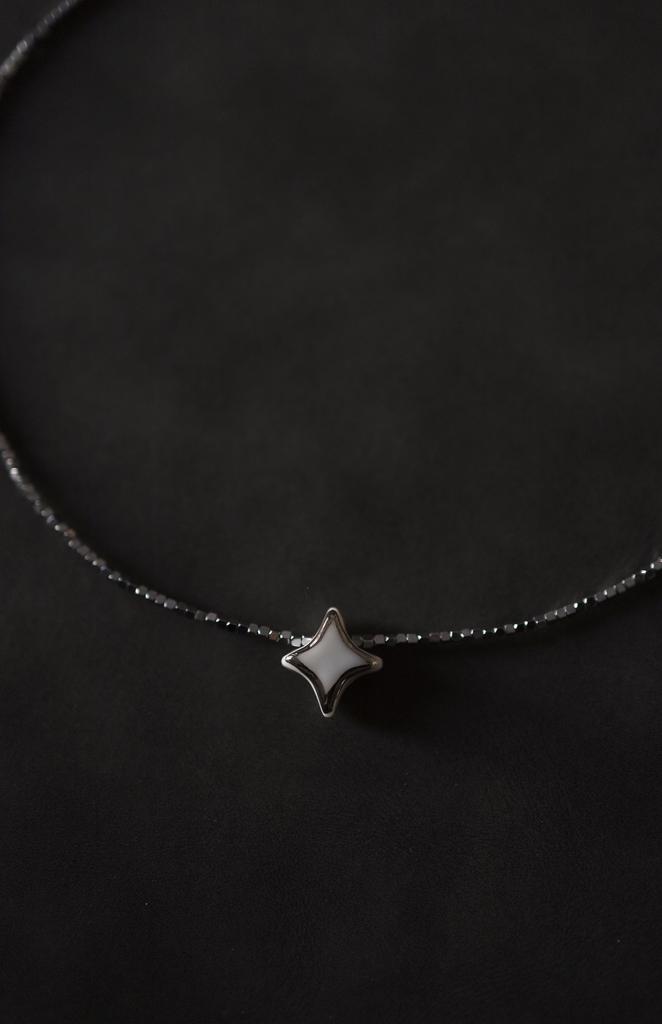 Колье Звезда из гематита и фарфора I Star Necklace