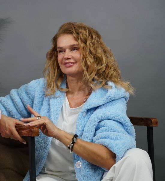 Бомбер "FLUFFY" голубой