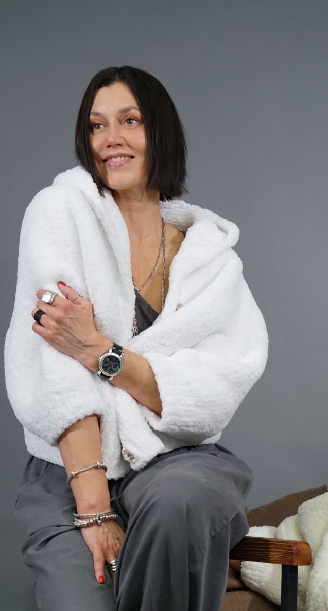 Бомбер "FLUFFY" белый