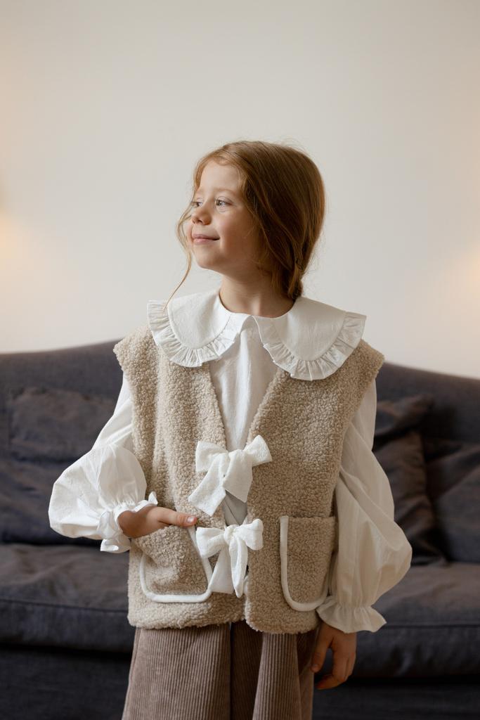 Жилет тедди с бантиками