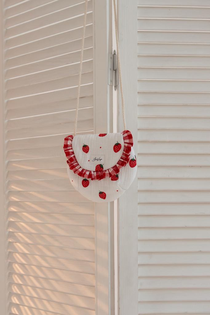 Сумочка-клубника