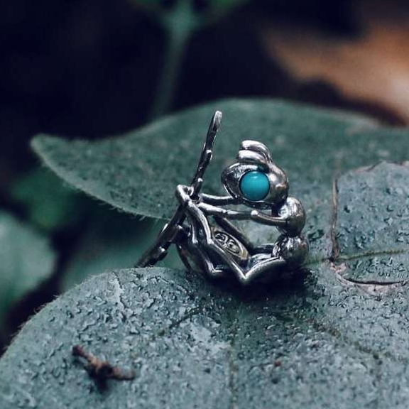 Муравей с бирюзовыми глазами | Ant with turquoise eyes