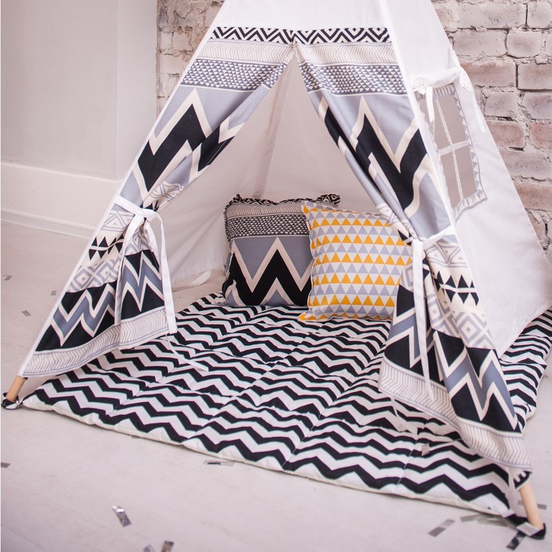 Игровой коврик "Чёрный зигзаг" 110*110см/130*130см