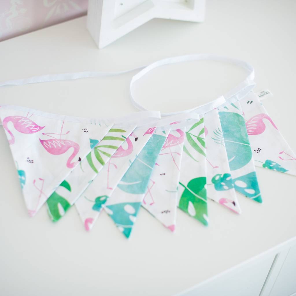 Флажки на ленте "Фламинго"