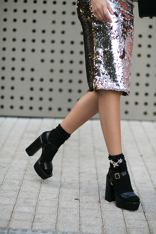 OTTOD'AME Босоножки на платформе и широком каблуке из кожи в фактуре под питона