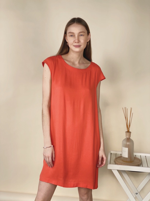 ROBERTO COLLINA Платье прямого кроя с вырезом по спине