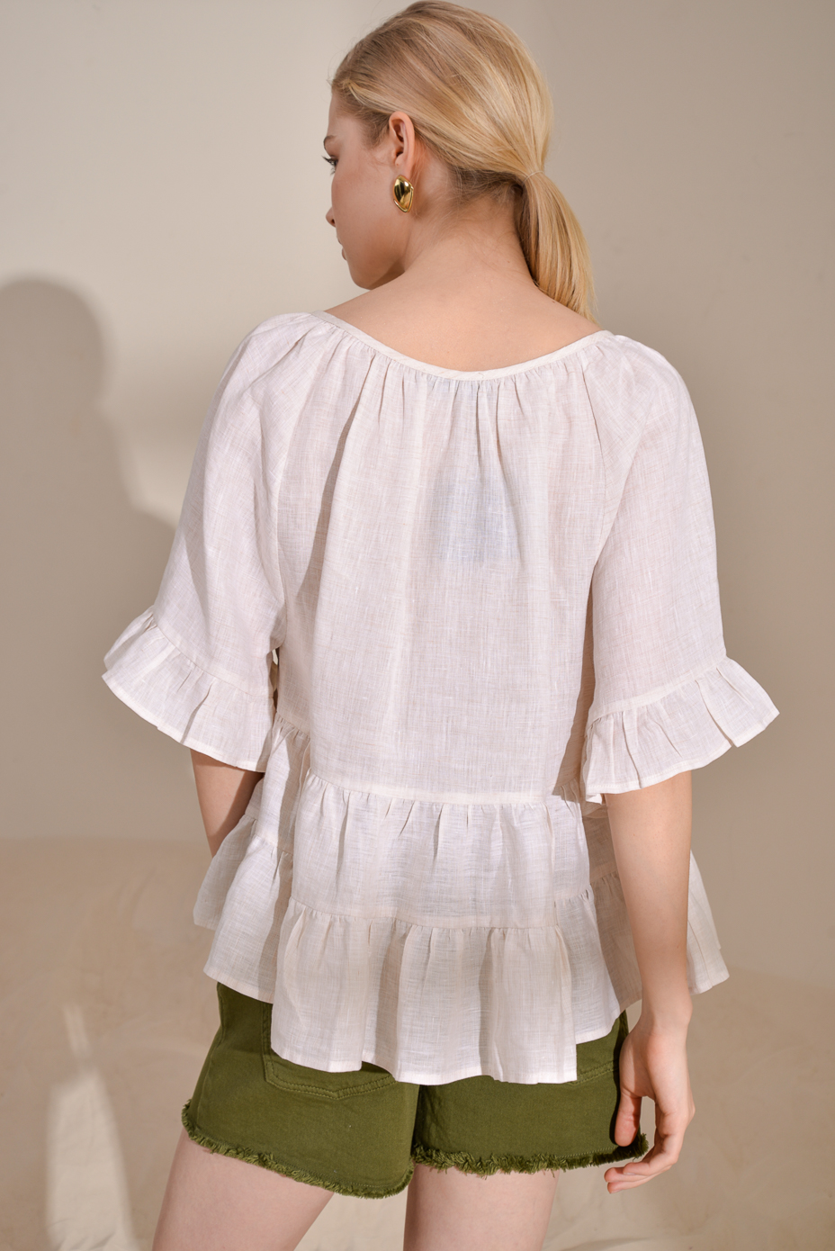 ROBERTO COLLINA Рубашка изо льна в оттенке беж