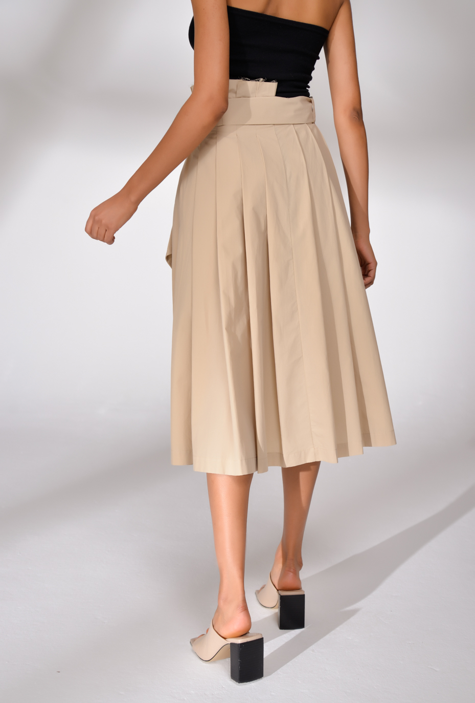 OTTOD'AME  Юбка длины миди с графичными складами на мягком поясе-ленте